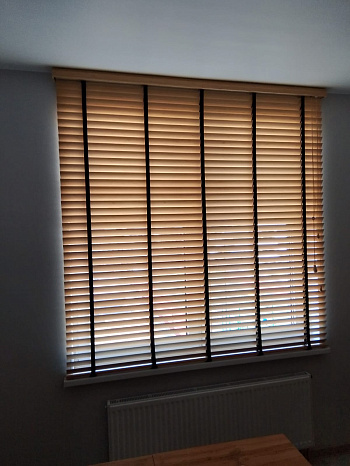 Горизонтальные бамбуковые жалюзи фото